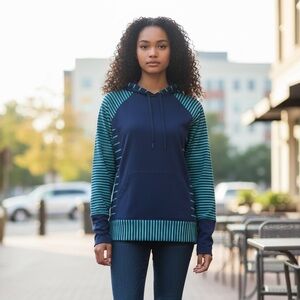 Reebok Navy Blue and Teal Striped Hoodie Size S